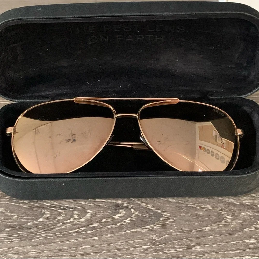 Revo Sunglasses Relay Women's Polarized Lens Medium Aviator Frame Rose Gold